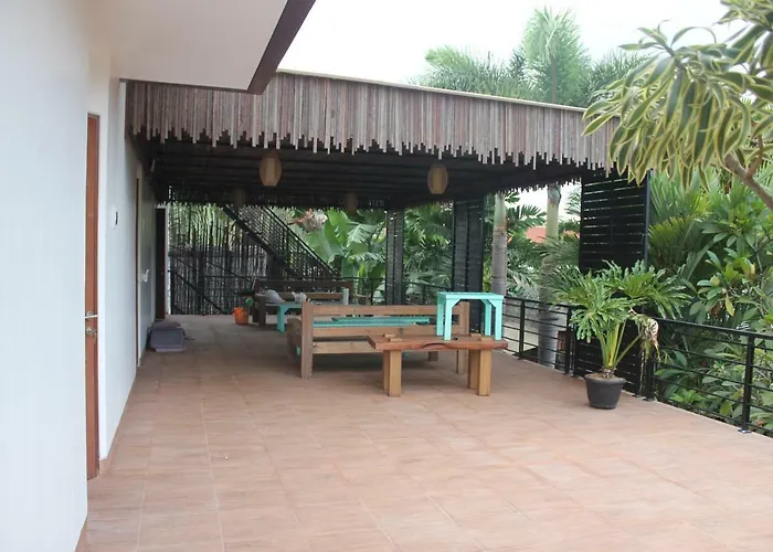 Indah Bali بيت ضيافة